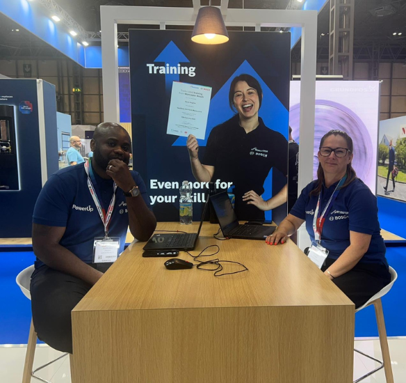 Training team at InstallerSHOW